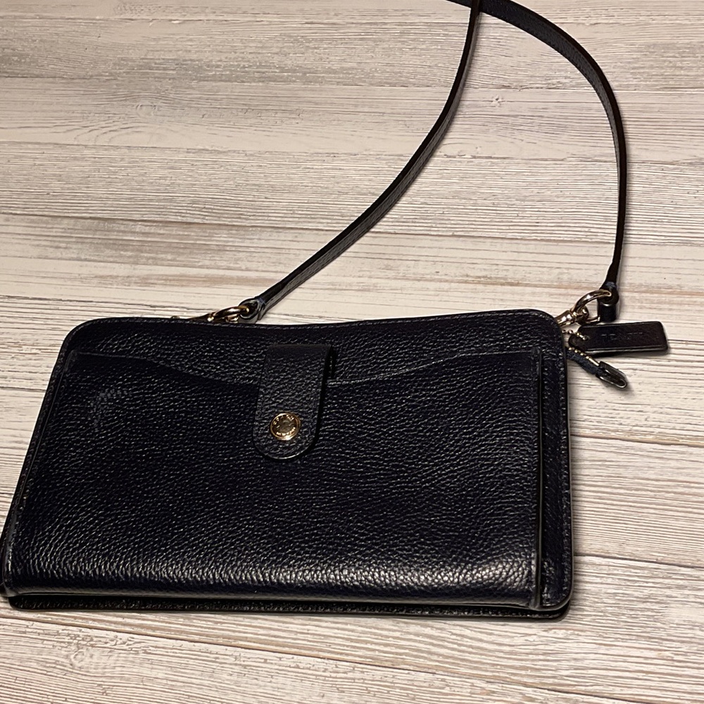 COACH MESSENGER CROSS BODY SMALL IN PEBBLE LEATHER